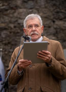 Tone Ftičar, povezovalec prireditve